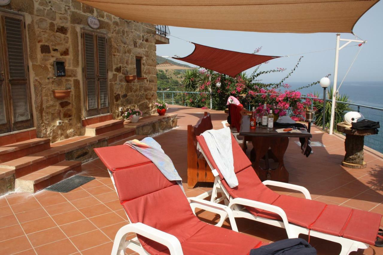 Camere & Case Vacanze Lo Scoglio Castel di Tusa Exterior photo